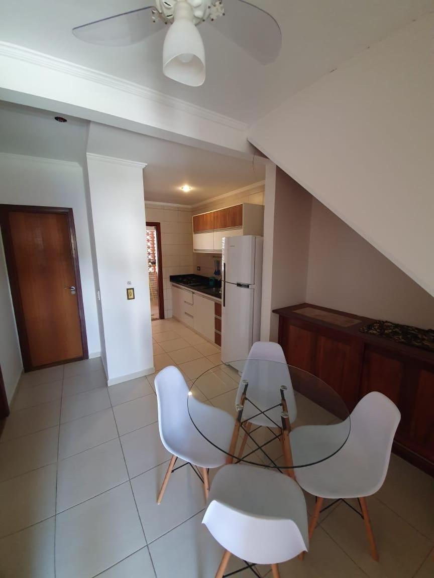Vila Lorenzi & Apartamentos Ubatuba Exterior foto